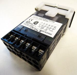 Medidor/Dispositivo de Visualización Digital Multifunción K3GN NDC DC24V, Sin Usar - Product Image 1