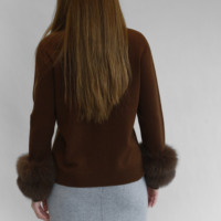 Pull en cachemire doux pour femme avec manchettes en fourrure de renard marron, nouveau design Tyan, vente en gros, très populaire