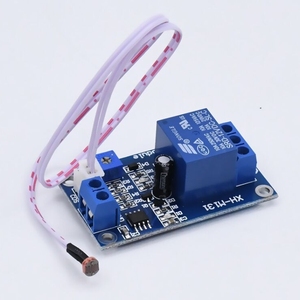 XH-M131 สวิตช์ควบคุมแสง โฟโตรีซิสเตอร์ รีเลย์โมดูล เซ็นเซอร์ตรวจจับ DC 5V 12V - Product Image 2