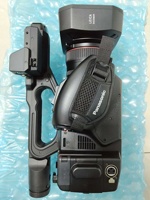Caméscope professionnel portable Panasonic AG-UX180 4K