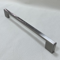 Poignées de meubles modernes minimalistes réglables de haute qualité en alliage de zinc durable antirouille de 12 pouces et 18 pouces pour tiroirs de cuisine