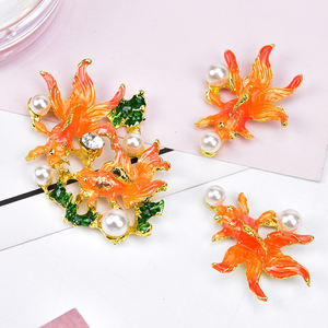 Broche de mariée rétro en alliage, ornée de strass, de perles, de fleurs et de diamants, pour coiffure DIY et robe de mariée, vente en gros d'usine - Product Image 5