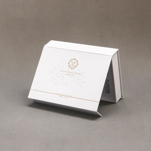 Customised Size Luxury Floding Cosmetic Face Cream <b>Magnetic</b> Paper Cardboard <b>Gift</b> Packaging <b>Box</b> with <b>Magnetic</b> Lid - Product Image 3