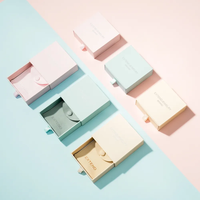 Boîte de papier cadeau à tiroir avec logo personnalisé boîte d'emballage rigide recyclable avec inserts en éponge pour collier de bijoux
