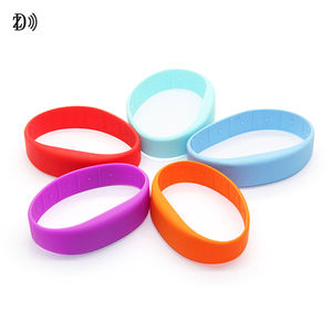 Pulseras de Silicona NFC Personalizadas con Logotipo, Resistentes al Agua, 13.56Mhz, para Eventos Deportivos y Gimnasios - Product Image 3