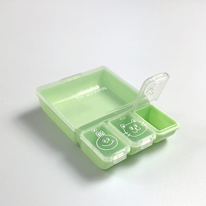 Cajas dispensadoras de pastillas de viaje de plástico rectangulares de 4 compartimentos, contenedor organizador para el hogar a un precio asequible - Product Image 3