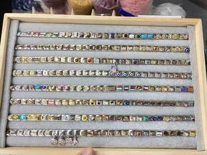 Venta al por Mayor de Dijes de Bandera Italiana para Pulsera, Herramienta Manual Aleatoria, Dije Colgante, Lindo Dije de Bandera Italiana para Pulsera, Bilezik - Product Image 2