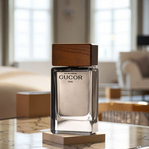 GUCOR 076 60ml Oud Wood Oriental Eau <span class=keywords><strong>De</strong></span> Parfum, Spray Corporal Unisex Ecológico para Mujeres y Hombres - Product Image 1