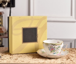 Juego de Taza y Platillo de Porcelana Fina Hechos a Mano, Ecológicos, para el Té de la Tarde - Product Image 3