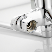 Ensemble de douche de salle de bains moderne design mixte avec robinet de baignoire en laiton Robinets de baignoire et de douche