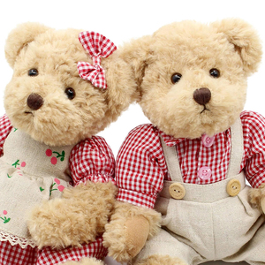 A010 personnalisé en vrac ours en peluche mignon peluche Couple cadeau doux gros jouet vêtements à carreaux en peluche mariage couple ours - Product Image 3