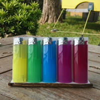 Briquet OEM portable en plastique à silex Allume-cigare de cuisine classique en métal Accessoire pour fumer jetable Logo personnalisé Cadeaux publicitaires