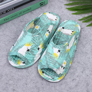 Vente en gros de pantoufles en tissu Cottagecore Chaussures de maison en coton matelassé à semelle souple pour femmes avec <span class=keywords><strong>base</strong></span> fine respirante Design silencieux - Product Image 5