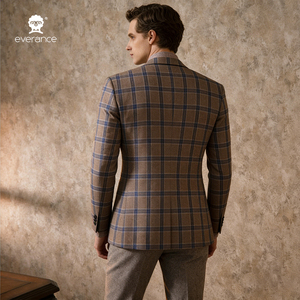 Costume élégant pour homme à carreaux foncés pour tenue de bureau quotidienne, style moderne - Product Image 5