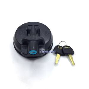 Taluada ฝาครอบถังน้ำมันเชื้อเพลิงดีเซลป้องกันการโจรกรรมพร้อมกุญแจสำหรับ <span class=keywords><strong>Hitachi</strong></span> <span class=keywords><strong>EX70</strong></span>-5 EX60-5 EX120-5 EX200-5 ZAX210-5 ZAX230-5 ZAX240-5 - Product Image 2