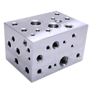 Desain blok katup hidrolik kustom saluran mesin CNC seimbang tekanan aliran tinggi untuk sistem kontrol utama ekskavator - Product Image 3