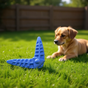 Yommy Giocattolo da Masticare Durevole per Animali Domestici, Giocattolo per Cani in Gomma Curva da 14 cm per Uso Interno - Product Image 3