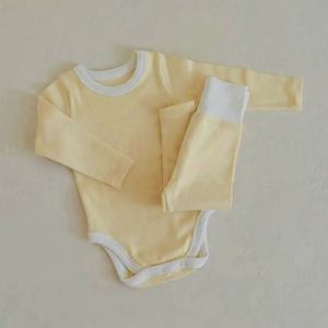 2-teiliges Hochwertiges Herbst-Baumwoll-Neugeborenen-Bekleidungsset als Geschenk im Großhandel - Product Image 1