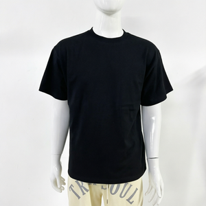 เสื้อยืดคอกลมแขนสั้นสีดำสำหรับผู้ชาย ทรงปกติ ผ้าถักเนื้อนุ่ม สีพื้น เรียบง่าย สบายๆ เสื้อยืดผ้าฝ้าย 100% คุณภาพสูงสำหรับผู้ชาย - Product Image 1