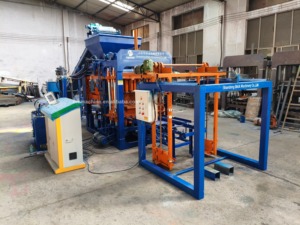小規模産業工場で大量の利益を得るQtj4-18全自動舗装ブロック製造機械、セメント高生産性 - Product Image 2