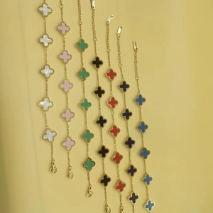 Venta al por Mayor de Pulseras de Trébol de Cuatro Hojas y Cinco Flores de Alta Calidad, de una Cara y de Doble Cara, Hechas de <span class=keywords><strong>Ti</strong></span> - Product Image 1