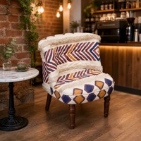Großhandel Boho Akzentstuhl mit Hocker, Kantha Patchwork Sessel, Einzelsofa-Set, Wohnzimmermöbel mit Holzbeinen, OEM