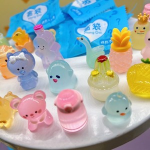 Venta al por mayor color transparente Kawaii Kiki conejo de alta calidad que brilla en la oscuridad dibujos animados simulados lindo juguete bolsa ciega bolsa misteriosa - Product Image 2