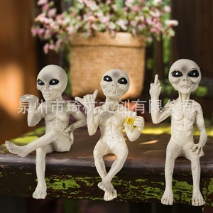 ตุ๊กตาเอเลี่ยนเรซิ่นประดับสวนตกแต่งโต๊ะในร่มกลางแจ้งของขวัญเพื่อน - Product Image 1