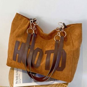 I-0636 Factory Pu 6 Inch Large Capacity Women's Fashion Candy Pattern ZIP Chains Detail Single Shoulder <b>Tote</b> <b>Bag</b> Summer/Winter - Product Image 2