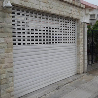 Volet roulant en alliage d'aluminium, design moderne, grille de sécurité, porte à enroulement, trous carrés perforés, isolation thermique, supermarché
