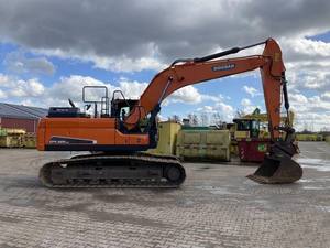Fabriqué en Corée DOOSAN DX225 25 tonnes pelleteuse hydraulique d'occasion de haute qualité - Product Image 4