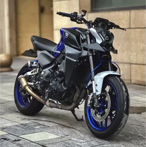Yamaha MT-09 : Moteur <span class=keywords><strong>EURO</strong></span> 5 + Aides électroniques + Fourche avant réglable KYB et amortisseur arrière Voiture de sport et <span class=keywords><strong>moto</strong></span> - Product Image 3