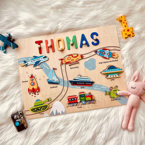 Jeu éducatif en bois Thomas pour enfants de 2 à 4 ans, puzzle de transport avec véhicules et personnalisation du nom, unisexe - Product Image 1