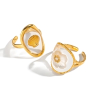 Maßgefertigter 18K PVD-beschichteter 316L Edelstahl-Harzring mit schwebender Blume, offen, verstellbar, antiallergisch, Schmuck Großhandel OEM ODM