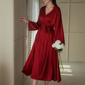 Bata de satén de <span class=keywords><strong>novia</strong></span> blanca de fábrica, <span class=keywords><strong>Kimono</strong></span>, bata de seda, bata larga de lujo para fiesta de boda, dama de honor nupcial, bata de mañana para novias - Product Image 3