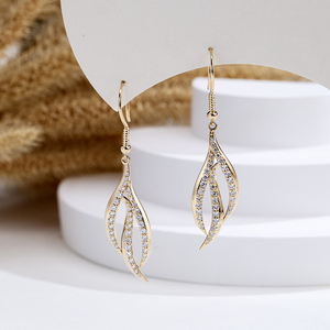 Pendientes de diamantes redondos de oro amarillo de 18 quilates Messi Jewelry MSE-843 para mujer - Product Image 3