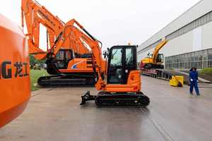 Excavatrice d'occasion Lonking 3,5t CDM6035 avec CE et EPA - Product Image 3