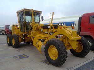 Motoniveladoras japonesas de 12H/12g/140k con piezas de repuesto, maquinaria de segunda mano - Product Image 4