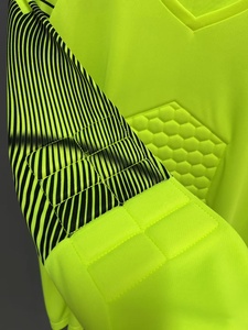 Tenue de football personnalisée pour enfants – Uniforme d'équipe de football universitaire avec nom imprimable et marque d'équipe de classe - Product Image 4