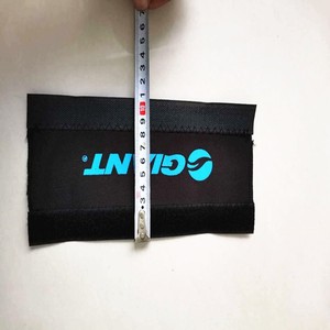 Protection de chaîne de vélo de montagne géante noire en polyester résistant à l'eau, accessoire de cyclisme - Product Image 2