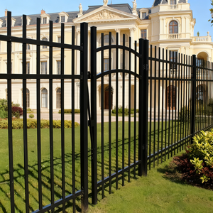 Clôture <span class=keywords><strong>composite</strong></span> en alliage d'aluminium de confidentialité nouvellement conçue Clôture de <span class=keywords><strong>jardin</strong></span> en aluminium Panneaux de clôture métalliques horizontaux en aluminium pour la maison - Product Image 3