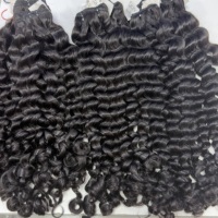 Ekstensi Rambut Asli India 100% Curly Human Hair Weft Weave, Kutikula Tertata Rapi, Tanpa Proses, Pineapple Wave Raw Full End