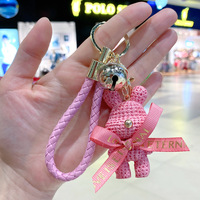 Cadeau pour couple : Porte-clés ours en fil 3D avec nœud papillon, style dessin animé, mignon, créatif, tendance, couleurs personnalisables, léger, très prisé sur internet