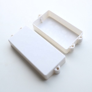 Donlis Großhandel Geschlossene 4-Saiten <span class=keywords><strong>Musicman</strong></span> Bass Pickup-Abdeckung Satinweiß 5-Saiten Humbucker-Abdeckungen Blanko Kunststoffteile - Product Image 5