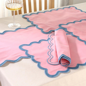 Hete Aanbieding Servetten Geborduurde Scallop Edge Servetten Servetdoekjes Onderzetters Handdoeken Groothandel Op Maat Huis Keuken - Product Image 1