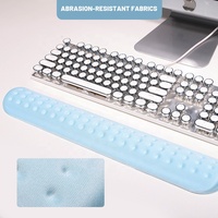 Tapis de souris de jeu ergonomique violet avec design à trous, tapis de bureau antidérapant, tapis de souris en mousse à mémoire de forme pour le bureau et la maison