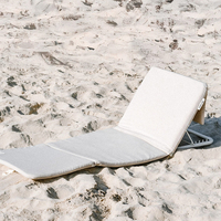 Chaise longue de plage pliable en aluminium, personnalisable, légère, confortable, avec coussin rembourré, profil bas, inclinable et réglable