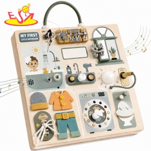 Tableau d'activités Montessori en bois « Ma première petite salle de bain » avec clés, loquets, lacets, boutons, cadran de machine à laver et prise W12D990 - Product Image 1
