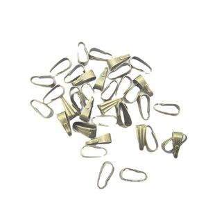 Pendentif de bijoux en fer plaqué or et argent pour la fabrication de colliers, forme triangulaire, origine Yiwu - Product Image 3