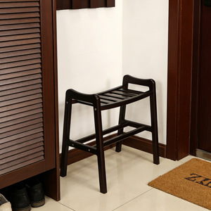 Tabouret de douche en bois massif Western Cuisine Eastern Kitchen 47x51x31cm avec accoudoirs pour la sécurité de la salle de bain - Product Image 3